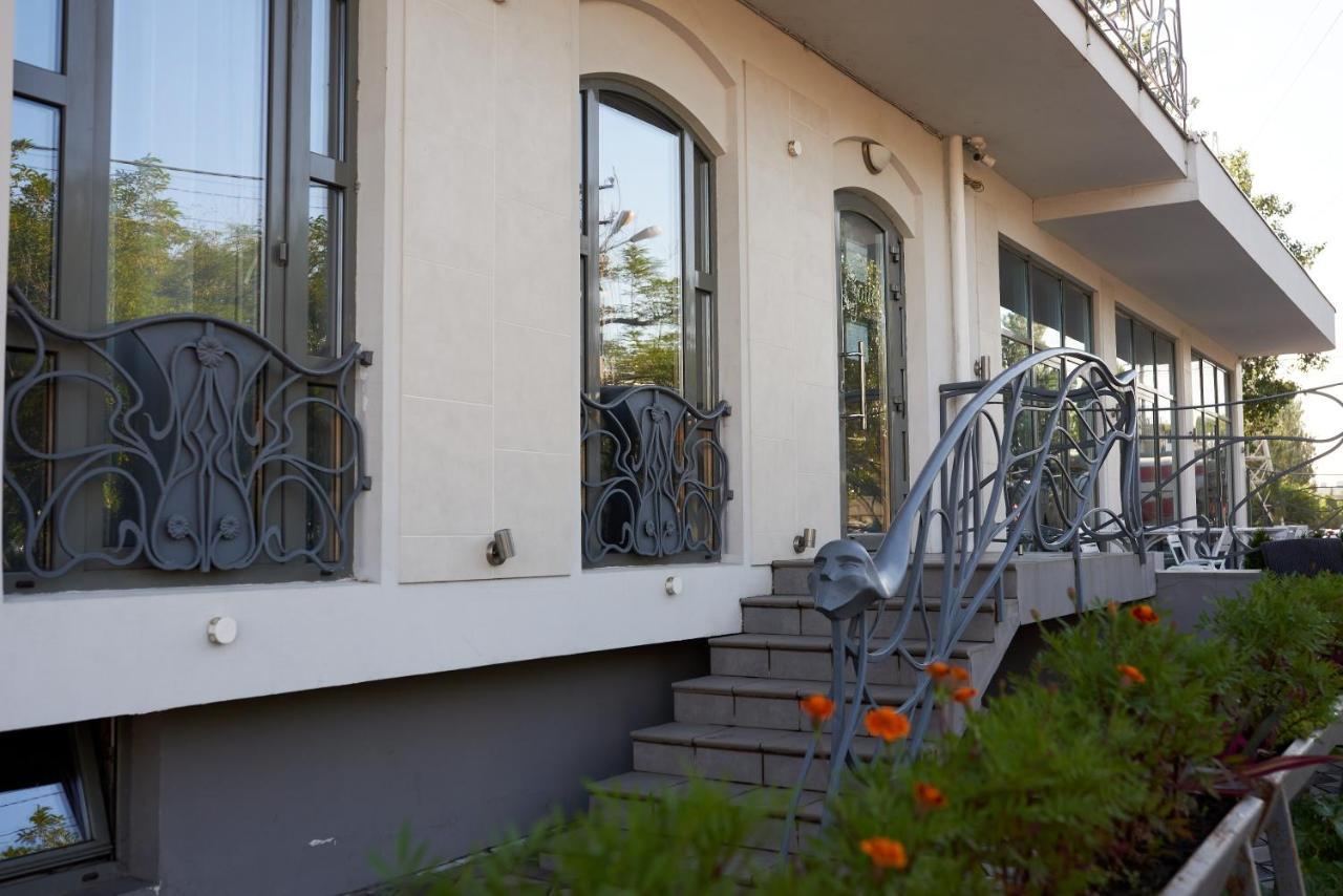 Gaudi Stylish Hotel Odesa Exterior foto